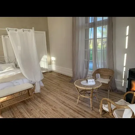 Romantique Au Chateau Guest house *